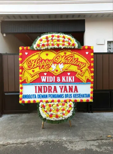Papan Bunga Pernikahan madurejo